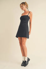 Load image into Gallery viewer, Black Sweetheart Dress
