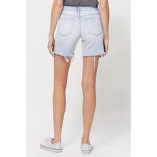 Load image into Gallery viewer, Mid Rise Vintage Midi Shorts

